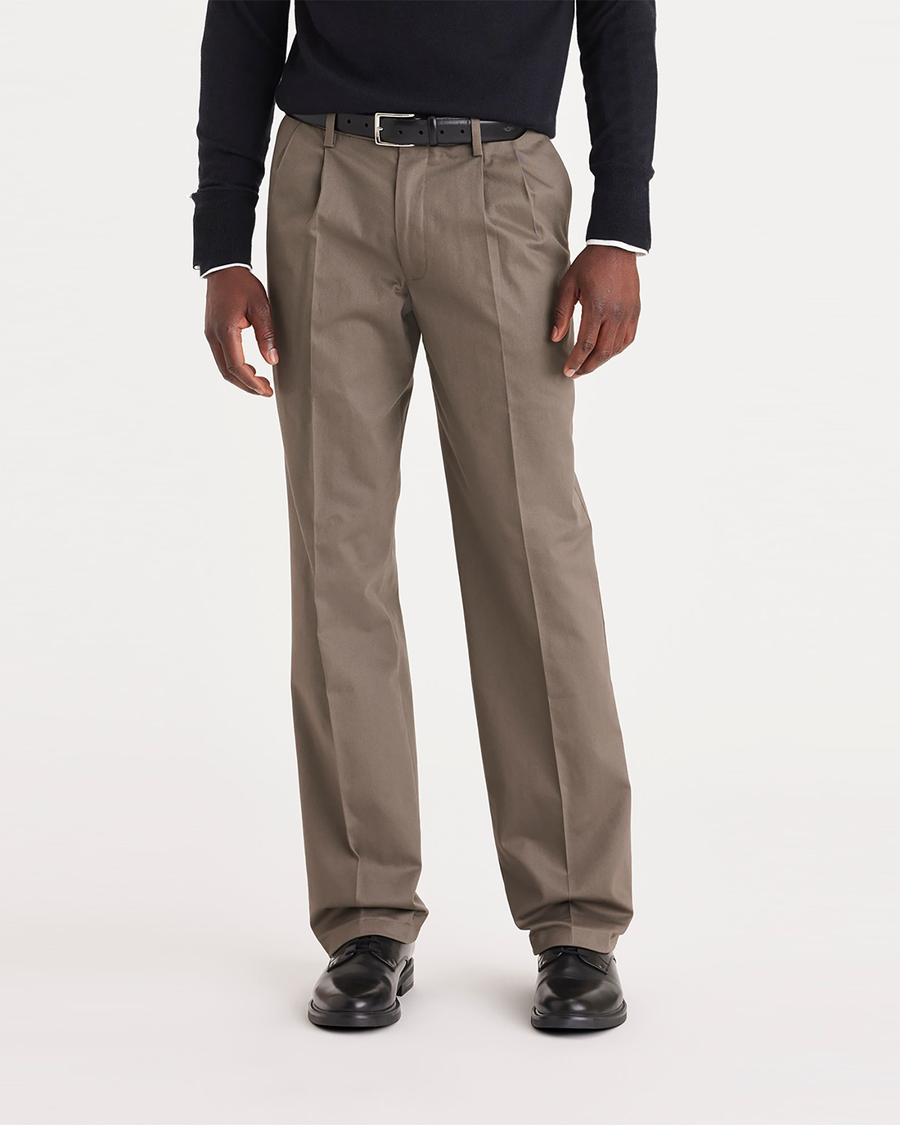 Signature Khakis, Pleated, Classic Fit (Big and Tall)