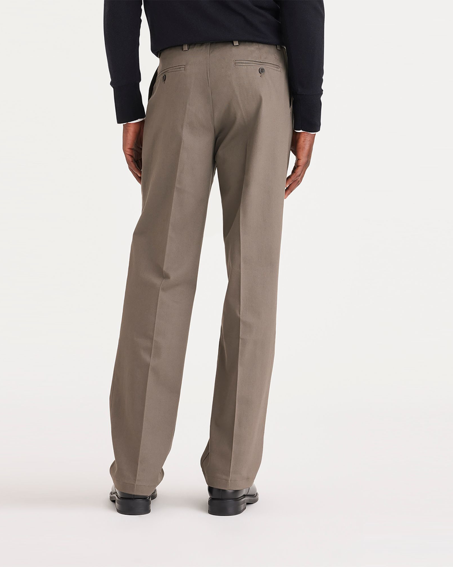 Signature Khakis, Pleated, Classic Fit (Big and Tall) - Image 2