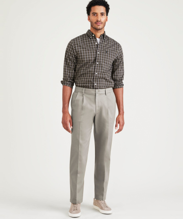 Signature Iron Free Khakis, Pleated, Classic Fit with Stain Defender® (Big and Tall)