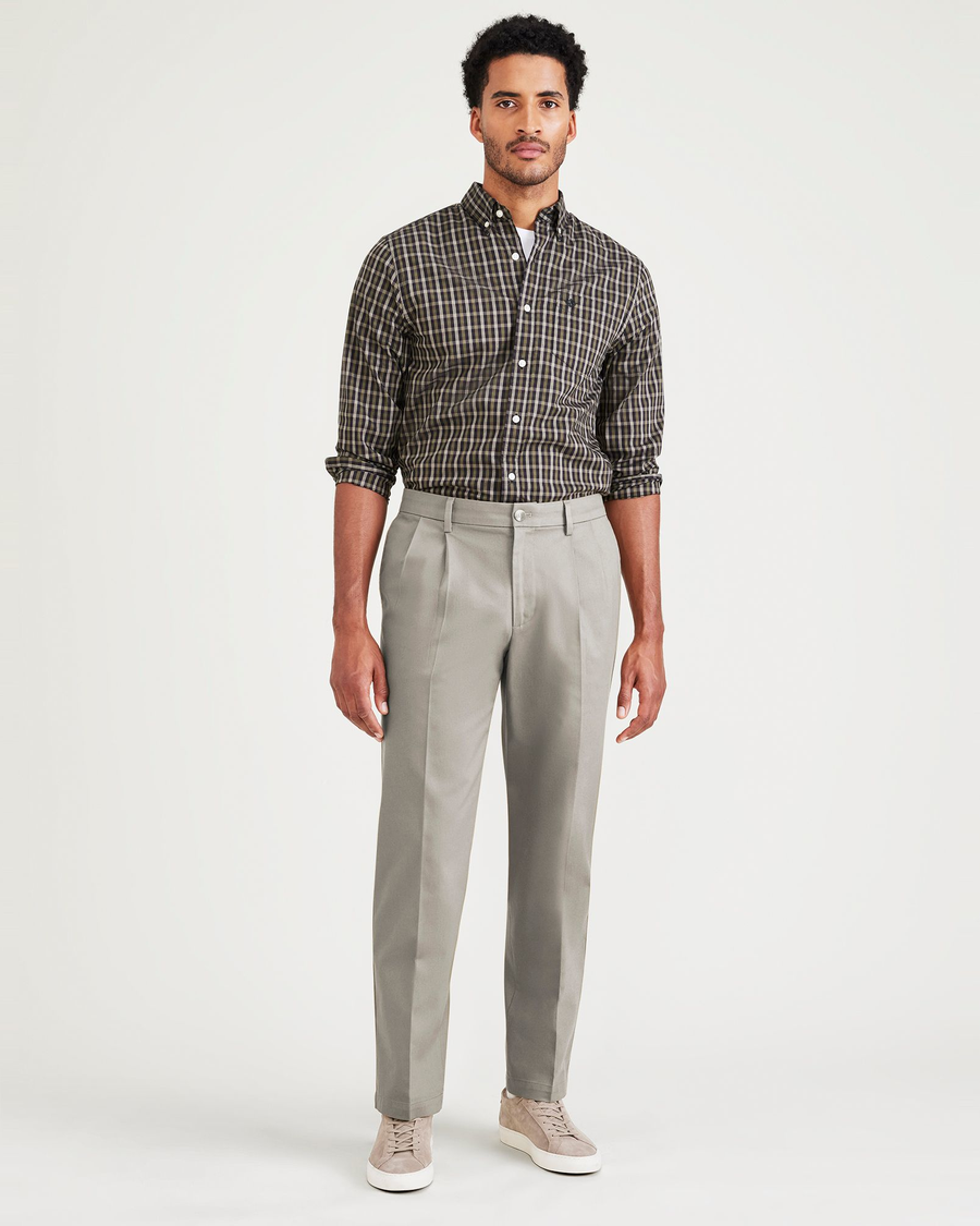 Signature Iron Free Khakis, Pleated, Classic Fit with Stain Defender® (Big and Tall)