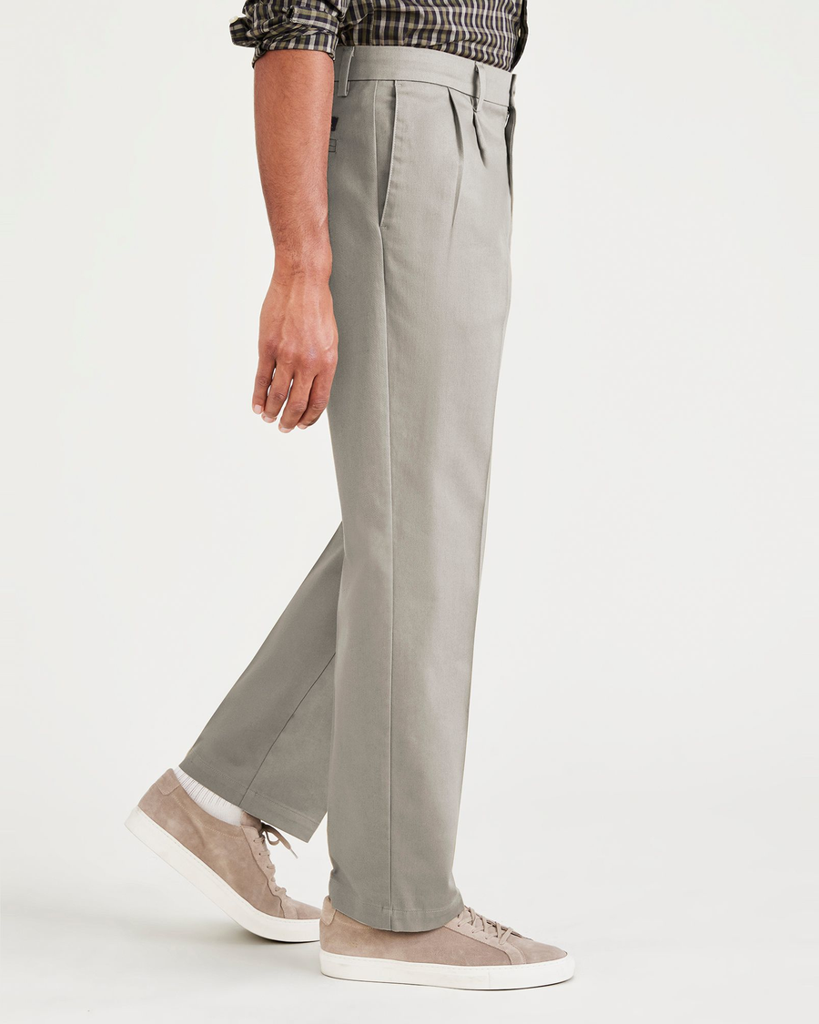 Signature Iron Free Khakis, Pleated, Classic Fit with Stain Defender® (Big and Tall) - Image 3