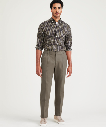 Signature Iron Free Khakis, Pleated, Classic Fit with Stain Defender® (Big and Tall)